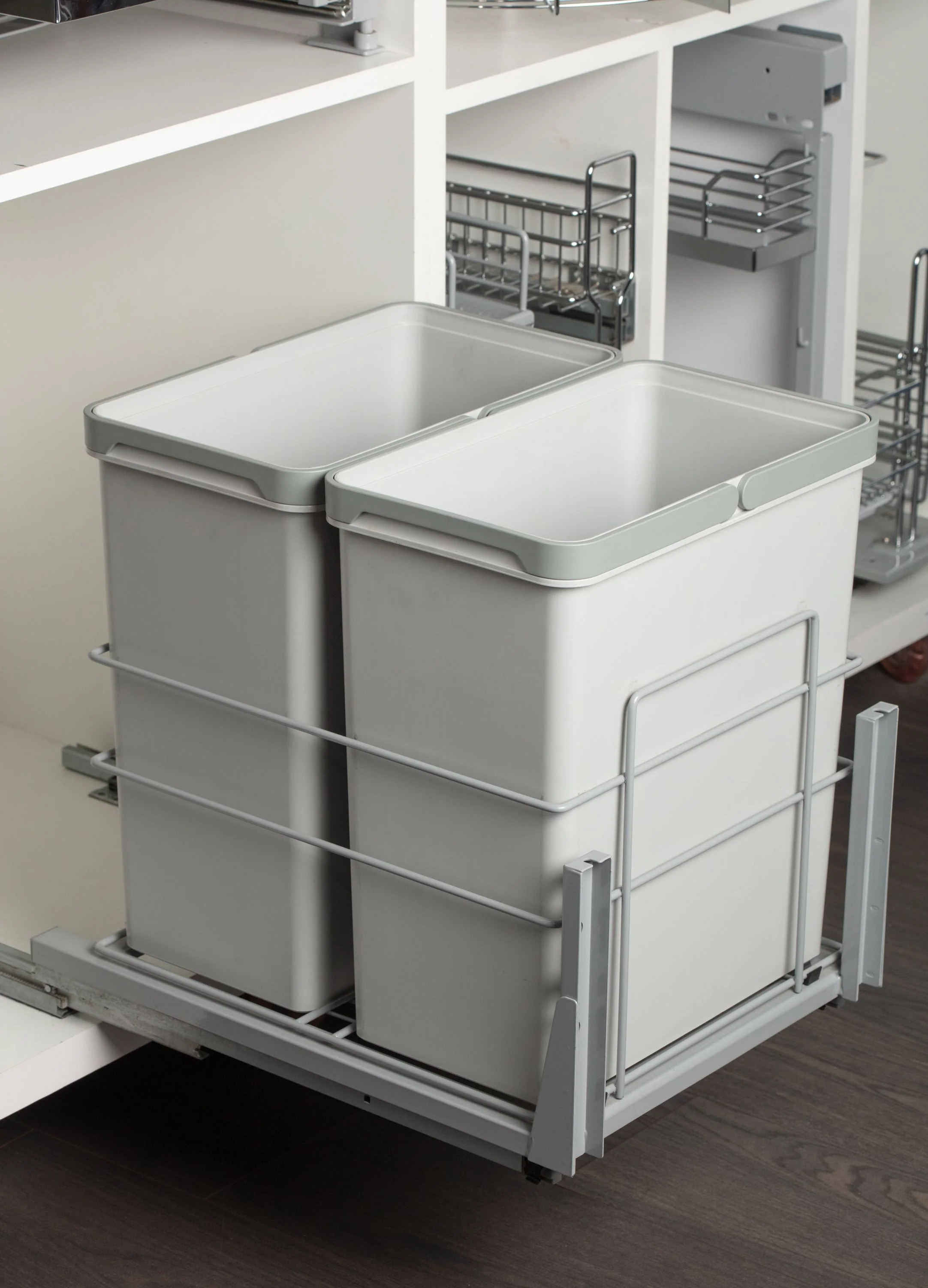 Double Waste Bin 2X28L Soft Close White - Image 3
