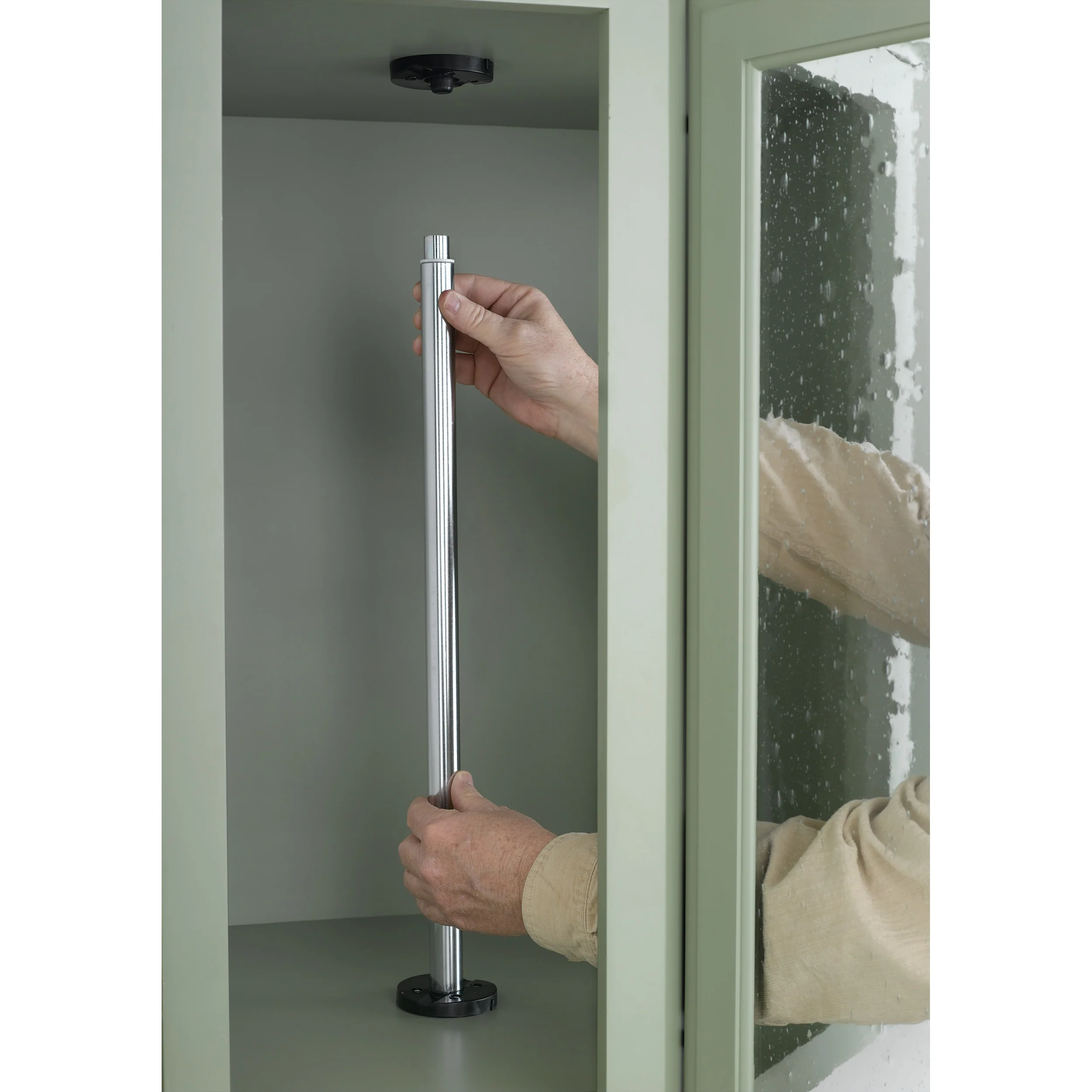 20 in White Polymer Full CirLazy Susans 3-Shelf White  20 in (508 mm) W x 20 in (508 mm) D x 31 in (787 mm) H