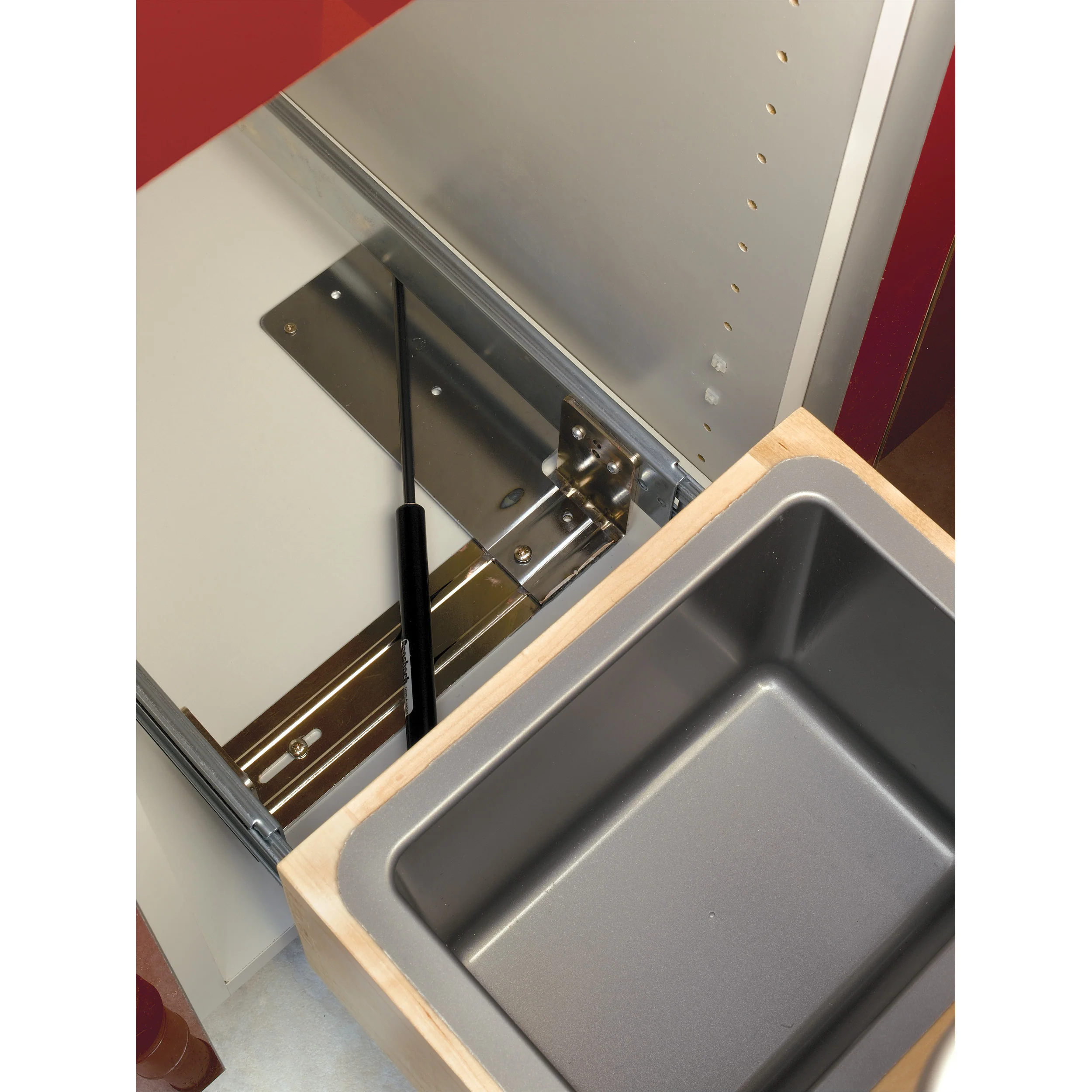 35 Qrt Pull-Out Waste Container Natural  12 in (305 mm) W x 21.75 in (552 mm) D x 19.25 in (489 mm) H