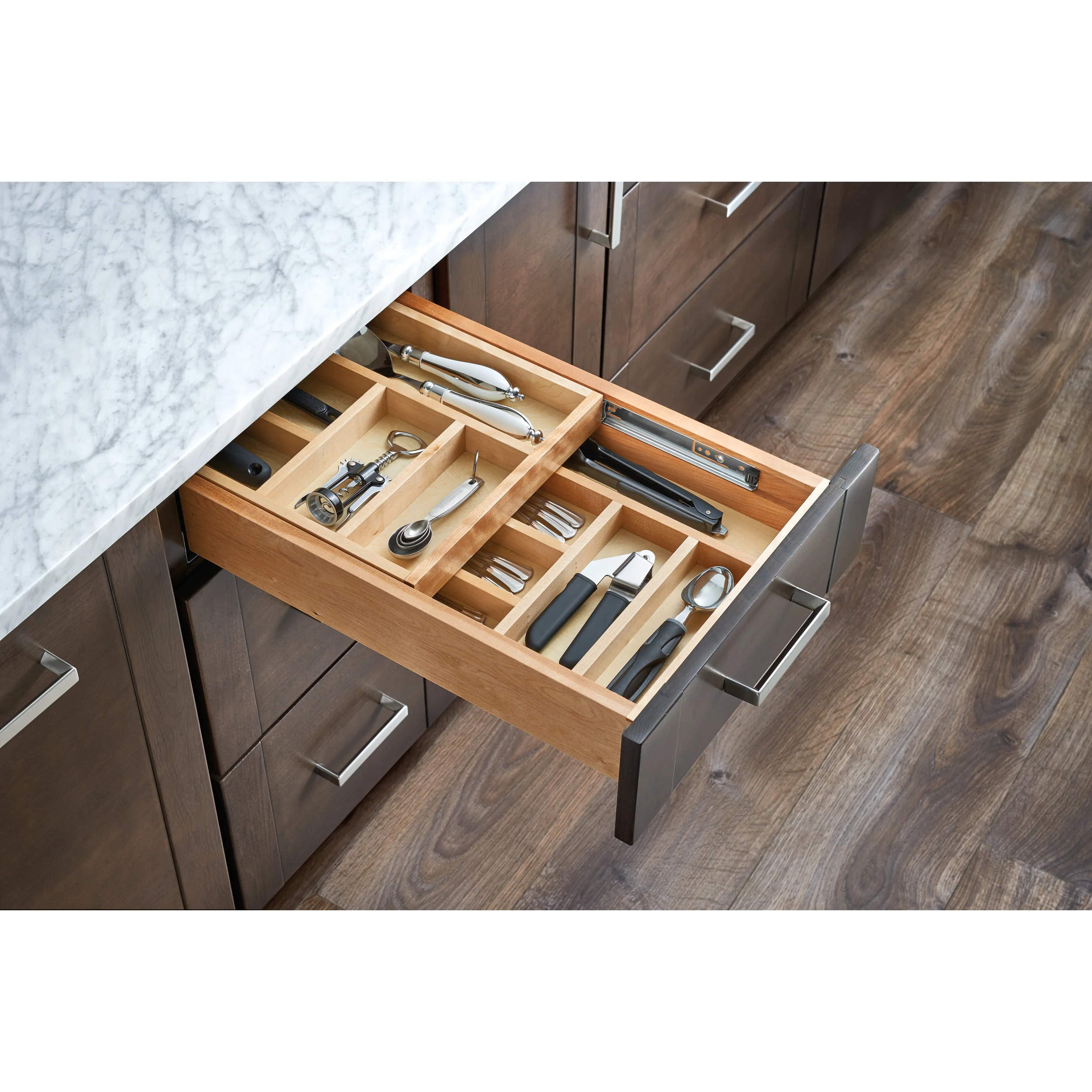 15 in Tiered Cutlery Drawer system Soft Close Natural  15 in (381 mm) W x 21.5 in (546 mm) D x 4.31 in (109 mm) H - Image 5