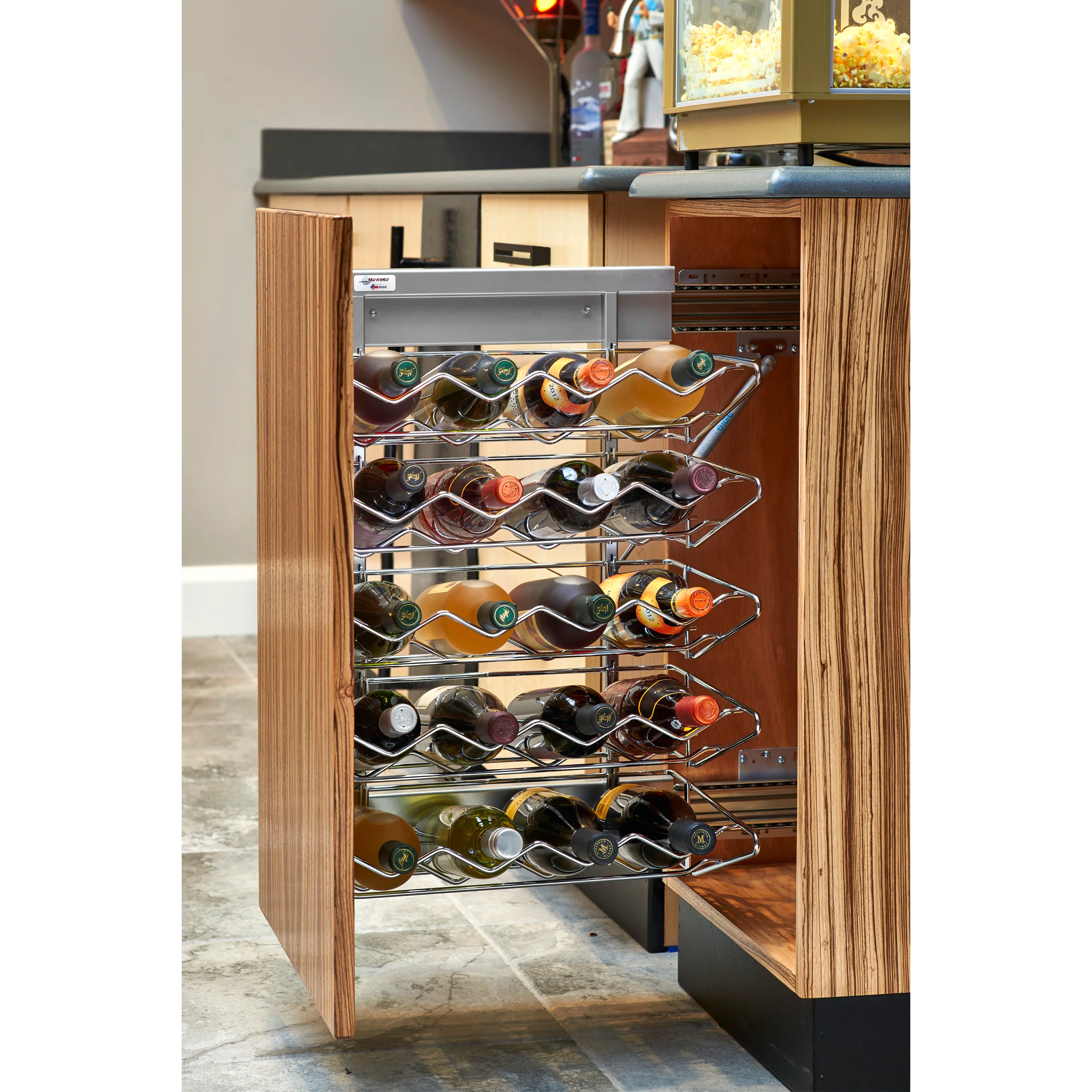 18 in Wine Rack Organizer Chrome  14.13 in (359 mm) W x 17 in (432 mm) D x 25.75 in (654 mm) H - Image 8