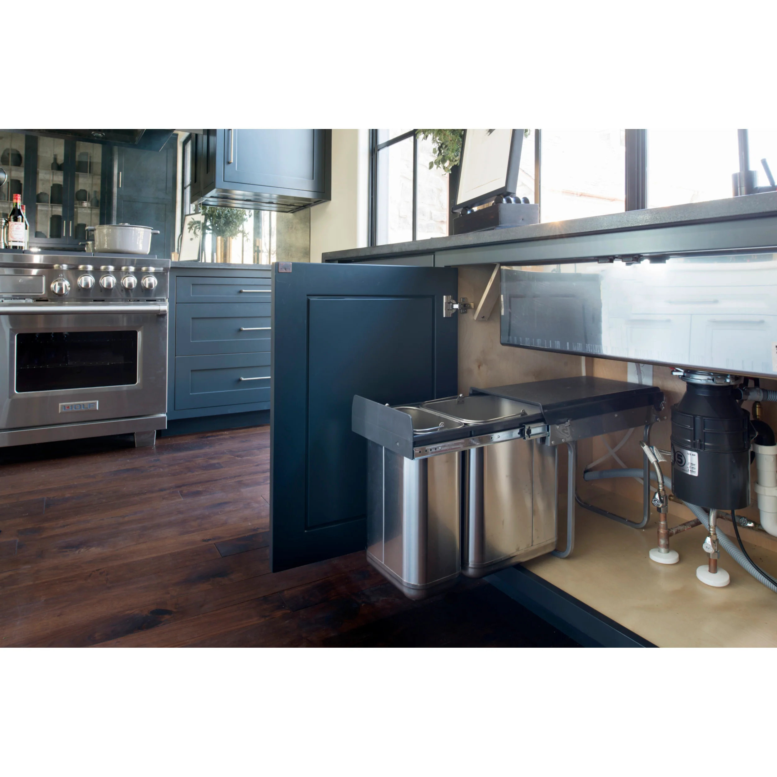 Pull-Out Under-Sink Waste Containers Stainless  10.25 in (260 mm) W x 18.75 in (476 mm) D x 15.19 in (386 mm) H - Image 4
