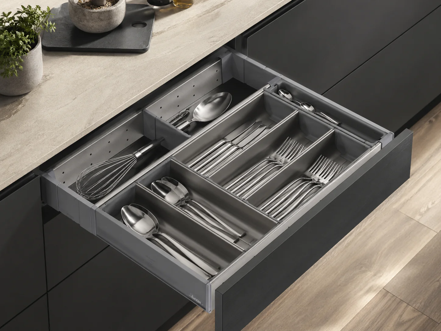 Blum ORGA-LINE Cutlery Organizer Set 21" for TANDEM Undermount Drawer Slides - ZHI.533TI4A - Image 2