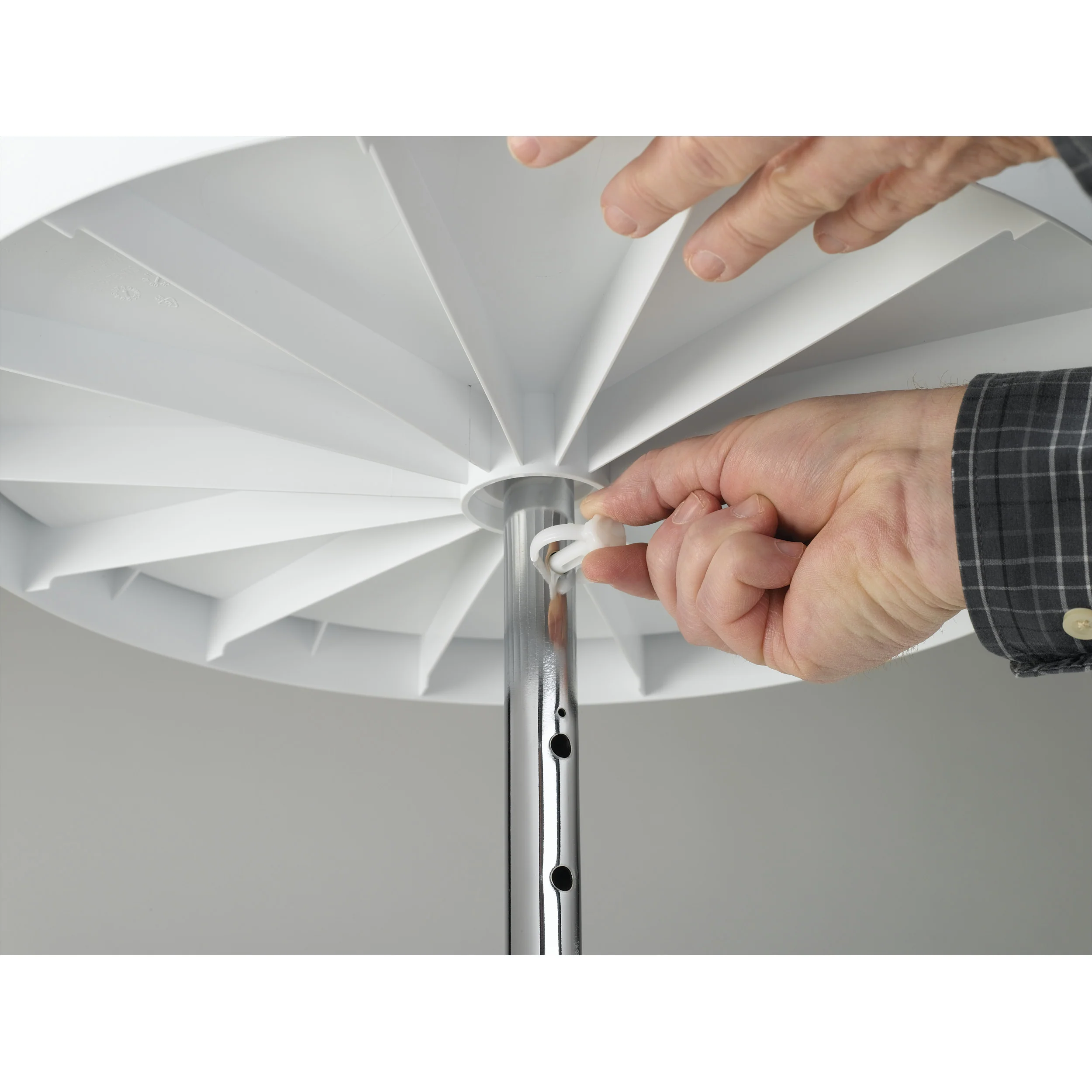 32 in White Polymer Full Circle Lazy Susans 2-Shelf White  32 in (813 mm) W x 32 in (813 mm) D x 26 in (660 mm) H - Image 3